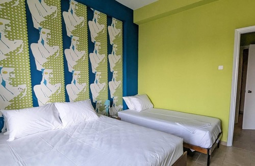 Kamena Vourla House | 202 | Okeania 3 persons 1st floor Seafront Room