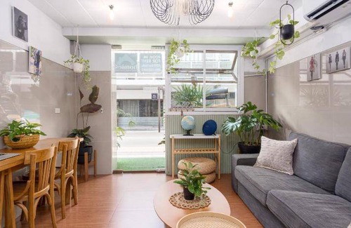 Samsen Nok Hotel | 21 m² Hotel ∙ 4 guests
