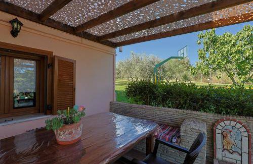 Katerini Villa | 214 m² Villa ∙ 4 bedrooms ∙ 11 guests