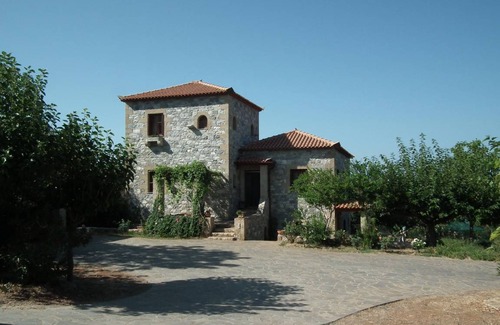 Lefktron House | 215 m² House ∙ 5 bedrooms ∙ 11 guests