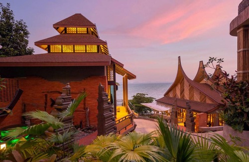 Siray Resort | 215 m² Resort ∙ 3 bedrooms ∙ 127 guests