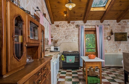 Ano Vasilikos House | 230 m² House ∙ 1 bedroom ∙ 8 guests