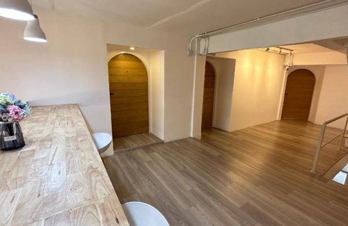 Si Yaek Maha Nak Hotel | 25 m² Hotel ∙ 4 guests