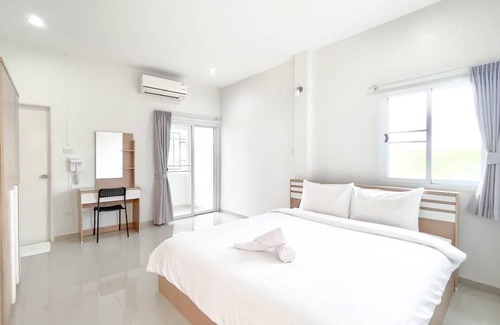 Surin Hotel | 26 m² Hotel ∙ 2 guests