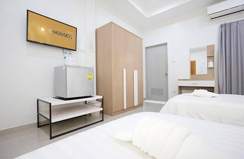 Surin Hotel | 26 m² Hotel ∙ 2 guests