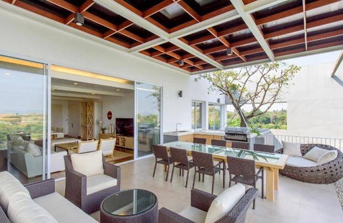 Pong Ta Long Cabin | 270 m² Lodge ∙ 3 bedrooms ∙ 127 guests