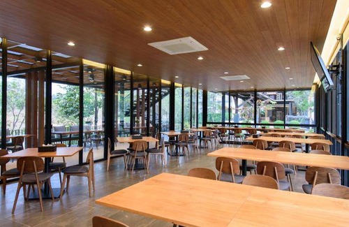 Pong Ta Long Cabin | 270 m² Lodge ∙ 3 bedrooms ∙ 127 guests