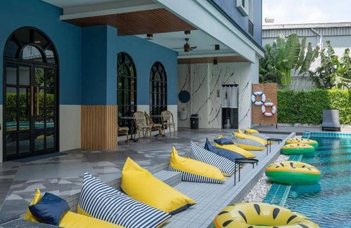 Racha Thewa Hotel | 28 m² Hotel ∙ 5 guests