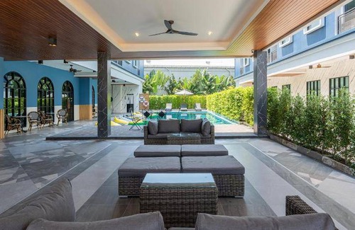 Racha Thewa Hotel | 28 m² Hotel ∙ 5 guests