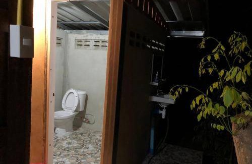 Sing Buri Bed & Breakfast | 30 m² Bed and breakfast ∙ 2 guests