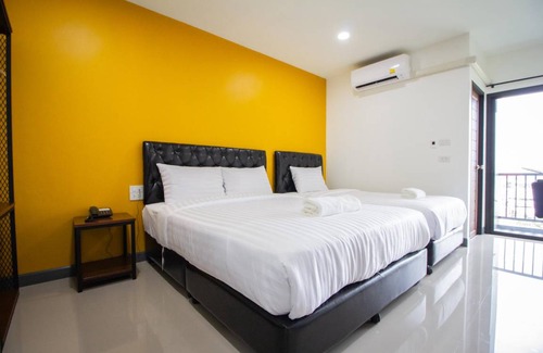 Suphan Buri Hotel | 30 m² Hotel ∙ 3 guests