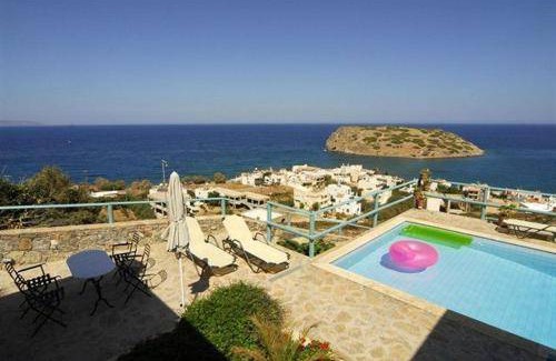 Mochlos Villa | 300 m² Villa ∙ 4 bedrooms ∙ 8 guests