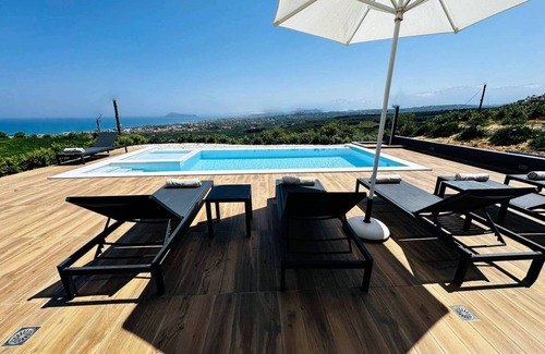 Maleme Villa | 300 m² Villa ∙ 8 bedrooms ∙ 20 guests