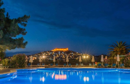 Mithimna Hotel | 35 m² Hotel ∙ 127 guests