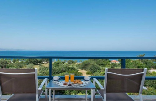 Mithimna Hotel | 35 m² Hotel ∙ 127 guests