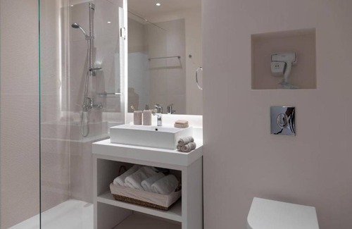 Piraeus Other | 36 m² Accommodation ∙ 2 guests