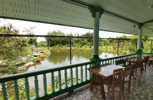 Si Racha Bed & Breakfast | 36 m² Bed and breakfast ∙ 6 guests