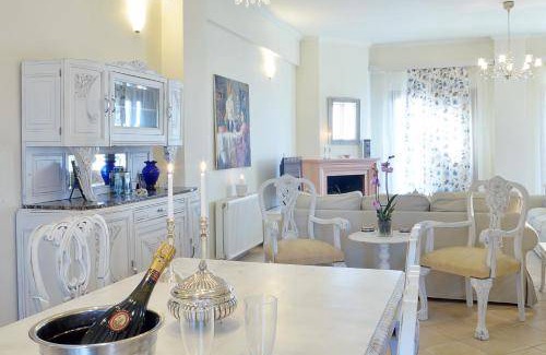 Corfu Villa | 360 m² Villa ∙ 5 bedrooms ∙ 14 guests