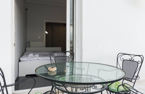 Attiki Apartment | 40 m² Apartment ∙ 3 guests