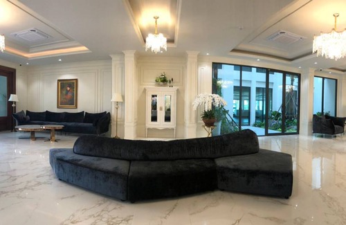 Ang Thong Hotel | 42 m² Hotel ∙ 10 guests