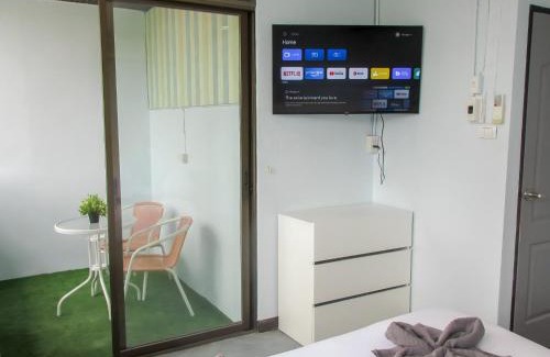 Khlong Tan Nuea Hostel | 420 Hostel - Ekkamai Buds & Beds