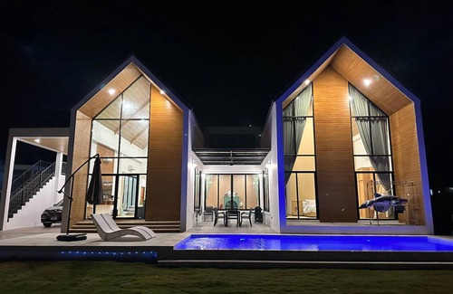 Pong Ta Long Villa | 450 m² Villa ∙ 5 bedrooms ∙ 20 guests