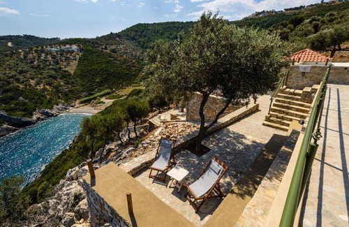 Alonnisos Old Town Ski Chalet | 47 m² Chalet ∙ 2 bedrooms ∙ 4 guests