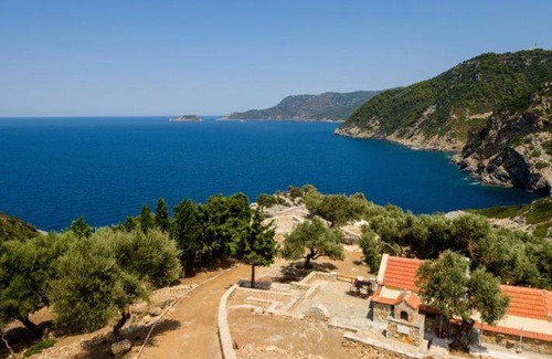 Alonnisos Old Town Ski Chalet | 47 m² Chalet ∙ 2 bedrooms ∙ 4 guests