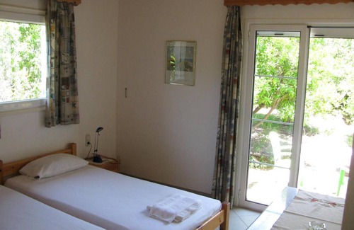 Kakovatos House | 50 m² House ∙ 2 bedrooms ∙ 5 guests