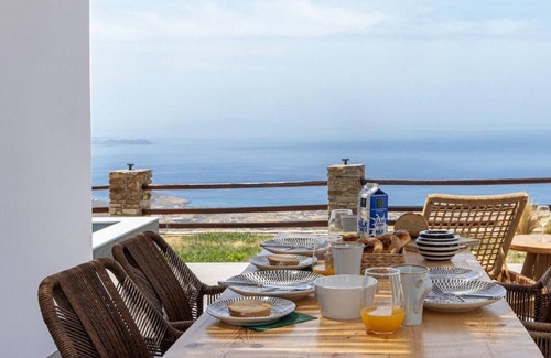 Tinos House | 50 m² House ∙ 2 bedrooms ∙ 4 guests
