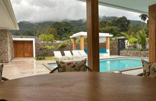 Maret Villa | 530 m² Villa ∙ 3 bedrooms ∙ 6 guests
