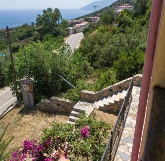 Alonissos House | 55 m² House ∙ 1 bedroom ∙ 4 guests