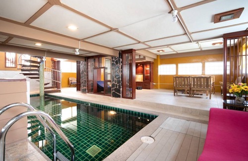 Ratsada Villa | 590 m² Villa ∙ 6 bedrooms ∙ 14 guests