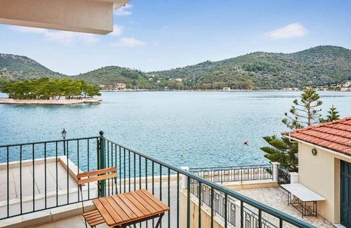 Vathy Apartment | 60 m² Apartment ∙ 2 bedrooms ∙ 4 guests
