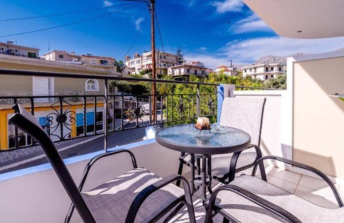 Paleros Bed & Breakfast | 60 m² Bed and breakfast ∙ 5 guests