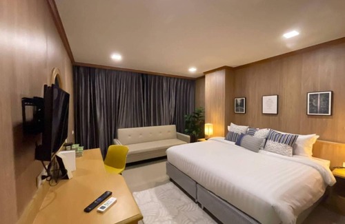 Phlabphla Hotel | 60 m² Hotel ∙ 3 guests