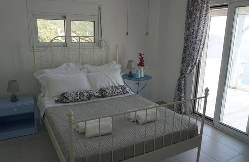 Kymi-Aliveri House | 65 m² House ∙ 2 bedrooms ∙ 4 guests