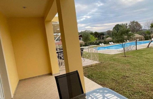 Agios Stefanos Avliotes Apartment | 68 m² Serviced apartment ∙ 2 bedrooms ∙ 6 guests