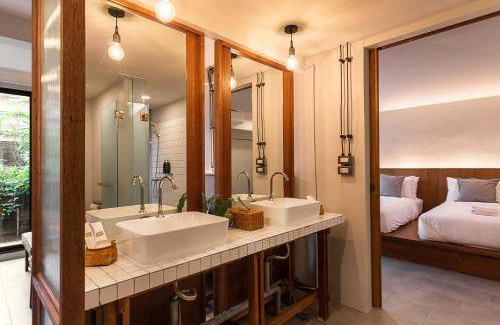 Thanon Phetchaburi Hotel | 70 m² Hotel ∙ 4 guests