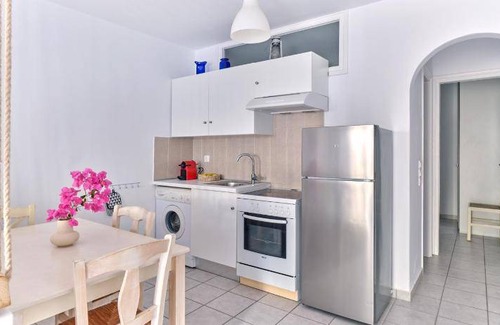 Piso Livadi Apartment | 73 m² Serviced apartment ∙ 3 bedrooms ∙ 127 guests