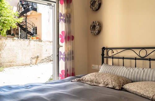Patras Apartment | 80 m² Apartment ∙ 2 bedrooms ∙ 5 guests