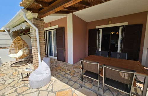 Glyfada Apartment | 80 m² Apartment ∙ 3 bedrooms ∙ 6 guests
