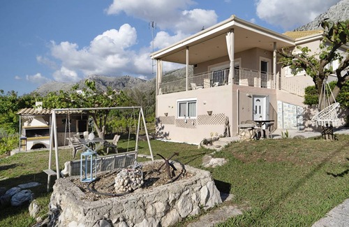 Aktio-Vonitsa House | 80 m² Finca ∙ 2 bedrooms ∙ 6 guests