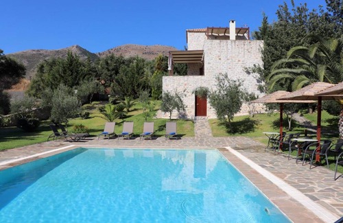 Skoutari House | 80 m² House ∙ 2 bedrooms ∙ 7 guests