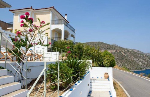 Arkadiko Chorio House | 85 m² House ∙ 2 bedrooms ∙ 6 guests