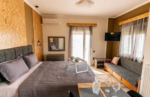 Lesvos Apartment | 85 m² Serviced apartment ∙ 2 bedrooms ∙ 5 guests