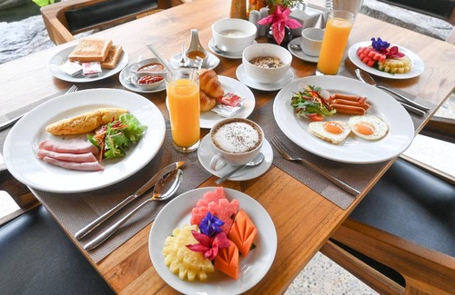 Na Mueang Hotel | 97 m² Hotel ∙ 2 bedrooms ∙ 127 guests
