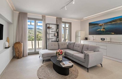 Paleopolis Resort | 98 m² Resort ∙ 2 bedrooms ∙ 5 guests