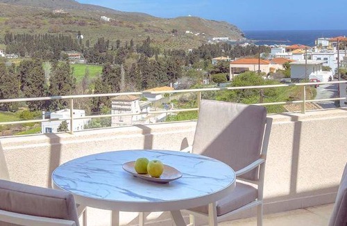 Paleopolis Resort | 98 m² Resort ∙ 2 bedrooms ∙ 5 guests