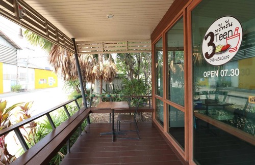 Suphan Buri Apartment | Apartment ∙ 6 bedrooms ∙ 2 guests